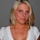 Indulge in Ultimate Relaxation with Jolee