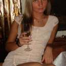 Flirty Beth from Clarksville Wants to Swap Pics!